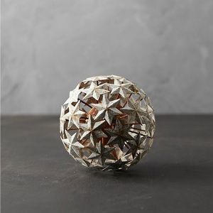 Anthropologie Terrain Rustic Iron Shooting Star Sphere 5" H 5" Diameter